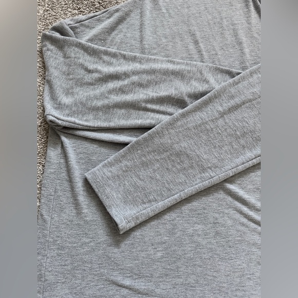 ARITZIA WILFRED FREE Lounge Mockneck Long Sleeve Light Grey Size Large - Picture 4 of 11